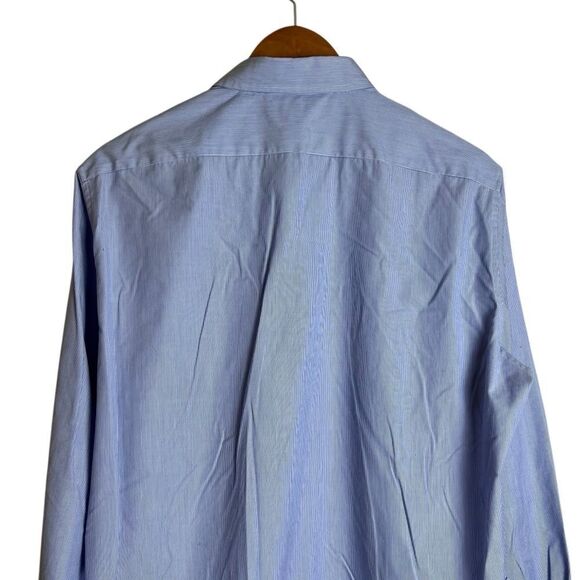 Uniqlo slim fit blue striped dress shirt - Picture 8 of 8